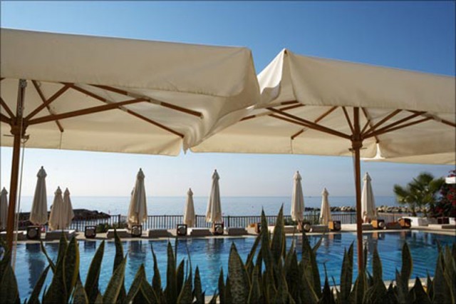 Londa Beach Hotel