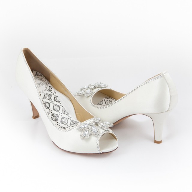 wedding shoes, wedding sandals, unique wedding shoes